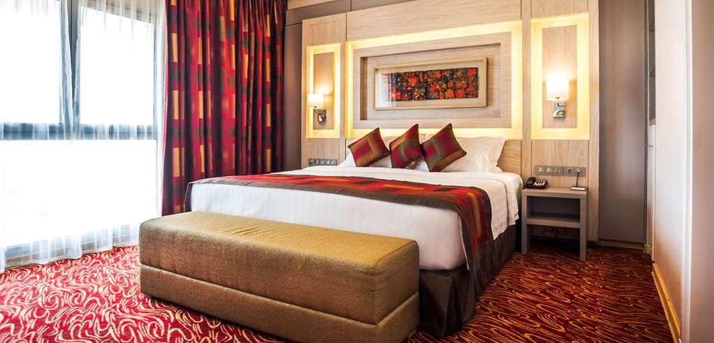 Golden Tulip Le Diplomate Hotel Котону Стая снимка