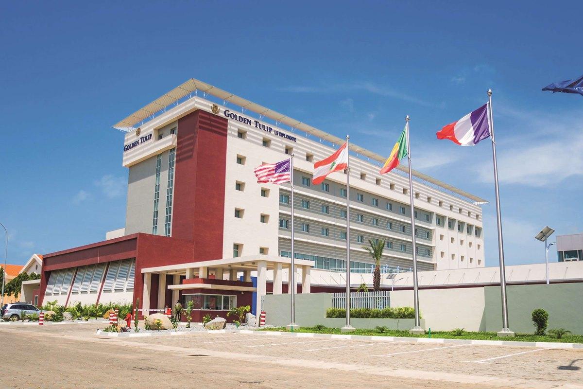 Golden Tulip Le Diplomate Hotel Котону Екстериор снимка