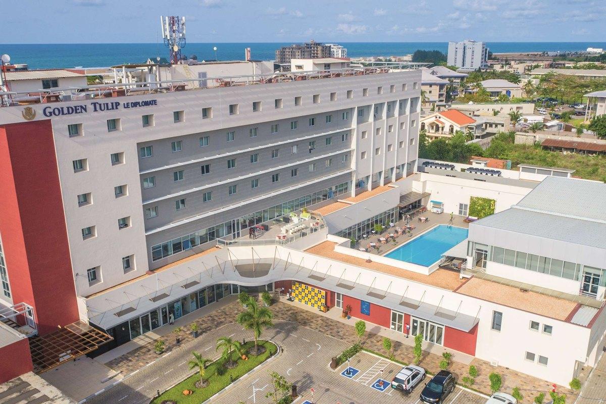 Golden Tulip Le Diplomate Hotel Котону Екстериор снимка