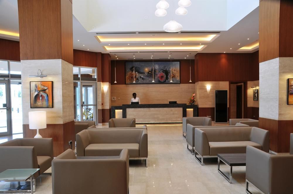 Golden Tulip Le Diplomate Hotel Котону Екстериор снимка