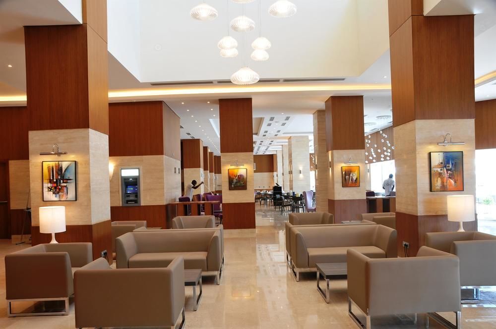Golden Tulip Le Diplomate Hotel Котону Екстериор снимка